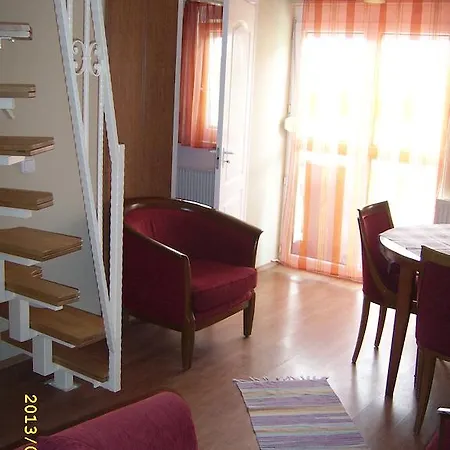 Apartment Katica Apartman Kehidakustany