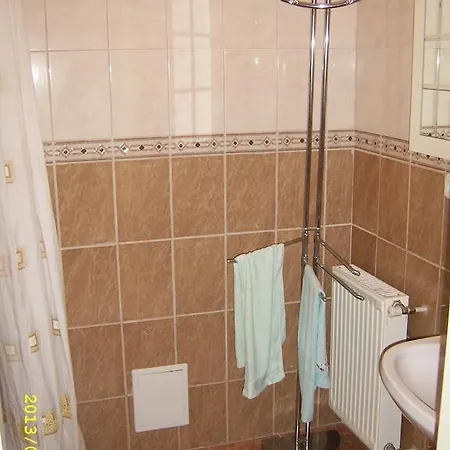 Apartment Katica Apartman Kehidakustany