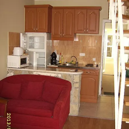 Apartment Katica Apartman Kehidakustany