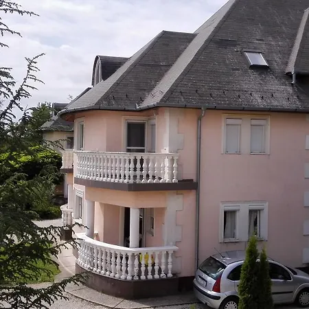 Katica Apartman *